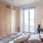 Very Bright Love Nest Near Montmartre